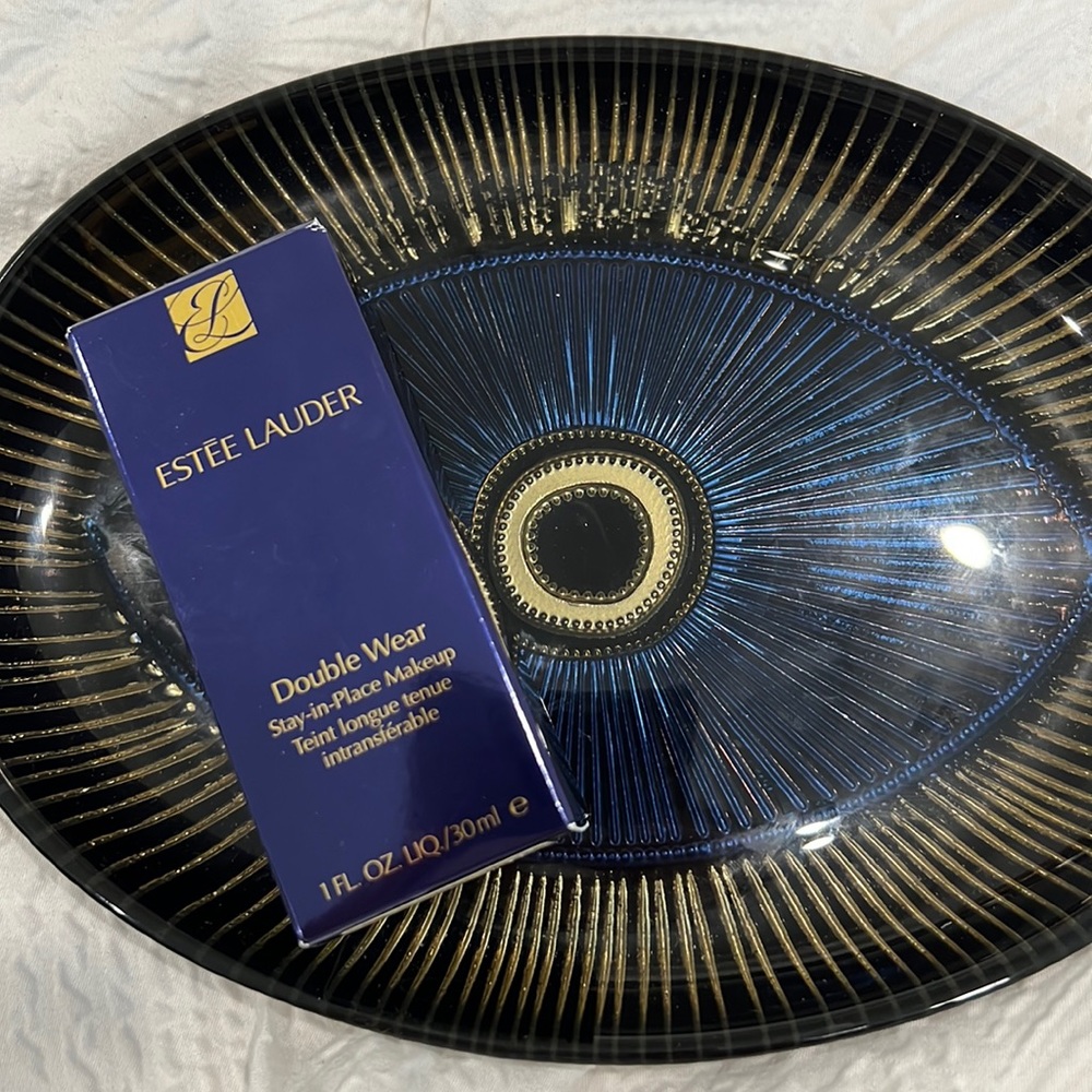 Estée Lauder double wear makeup